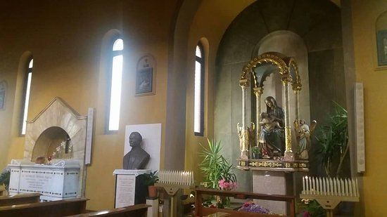 Chiesa Parrocchiale Madonna della Divina Provvidenza